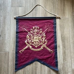 Pottery Barn Teen Harry Potter Hogwarts Pennant